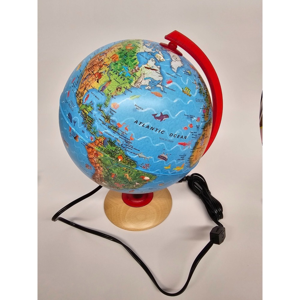 Illuminated Tabletop Globe with Color-Coded Topography‎ and Sturdy Wooden Base - Picture 2 of 10